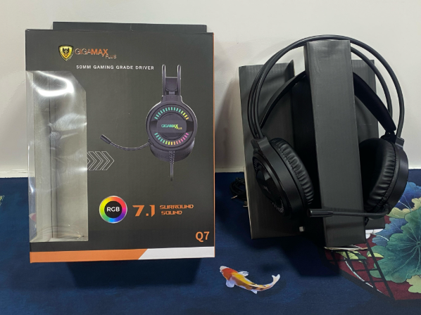 headphone q7 gigamax